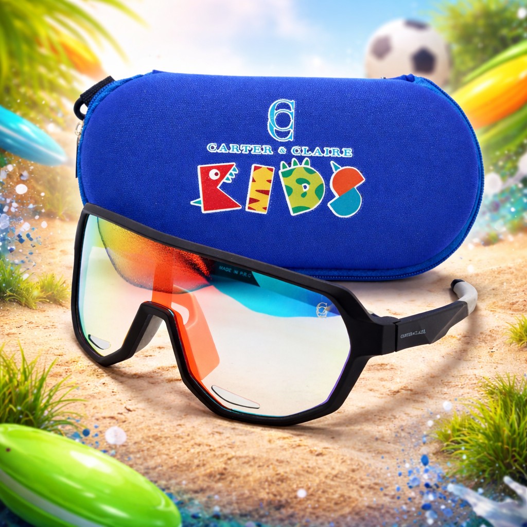 Sporty sunglsses with iridescent lenses Sporty sunglsses with iridescent lenses